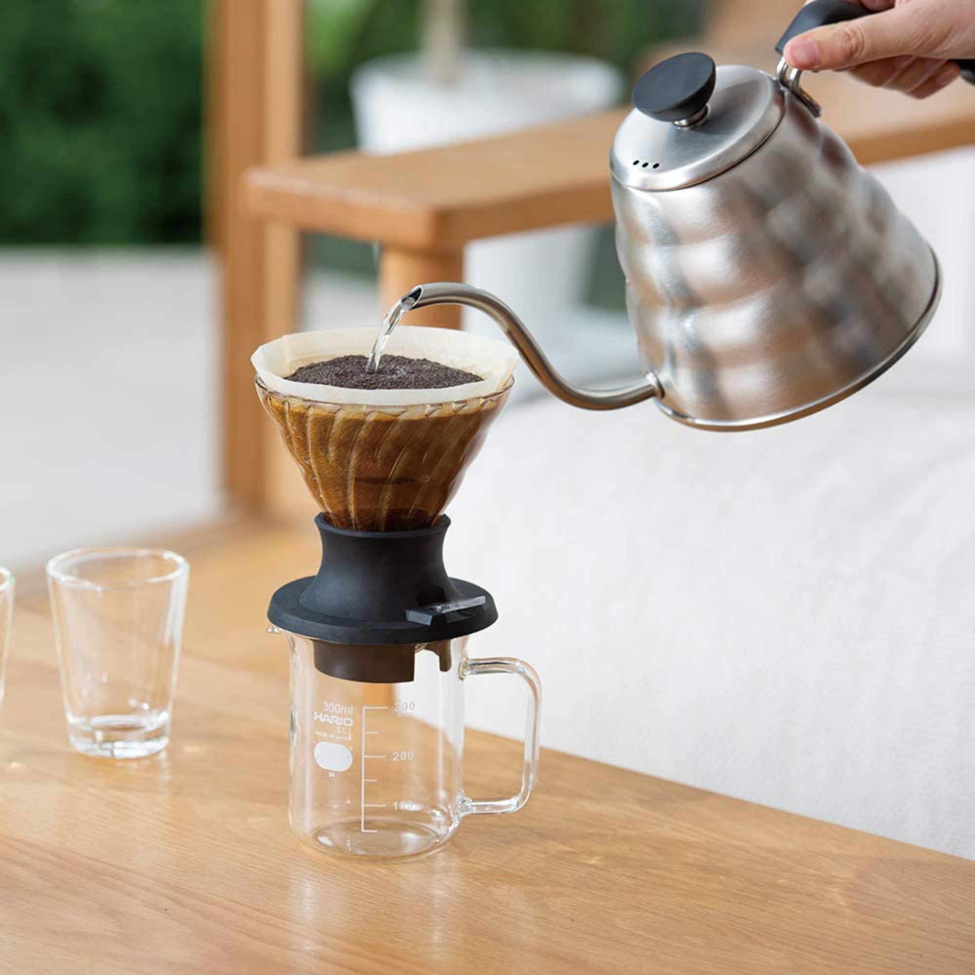 Hario V60 Switch Immersion Dripper - incl 40 filters