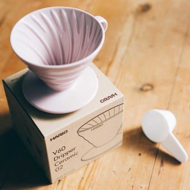 Hario V60 Dripper 02 Keramiek Pale Pink - Filterhouder