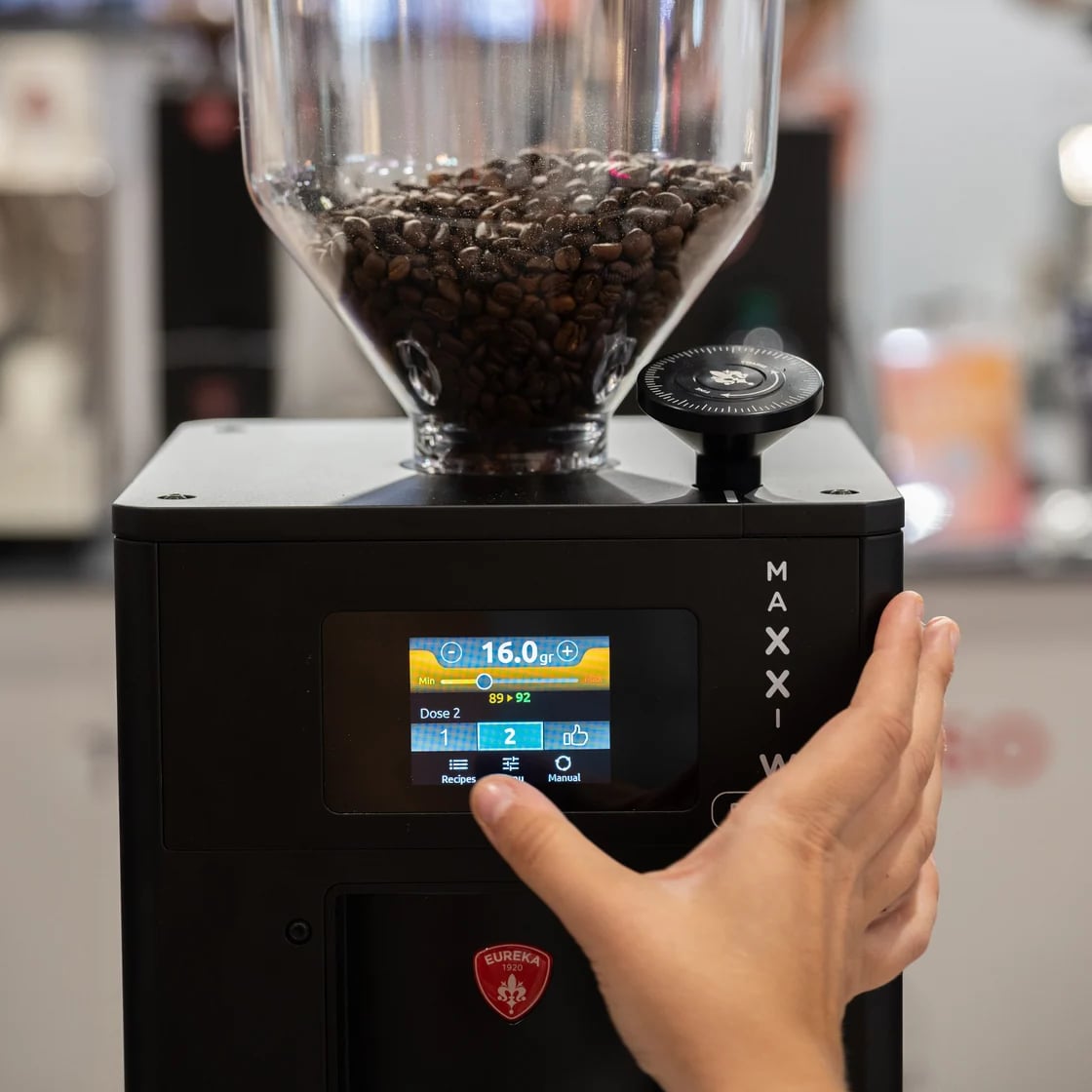 Eureka Maxxi W Smart