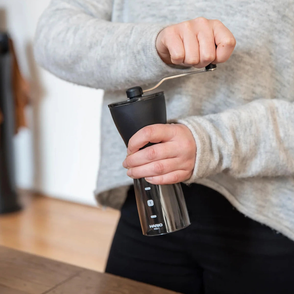 Hario Ceramic Coffee Mill Mini - Slim Plus - Handmolen